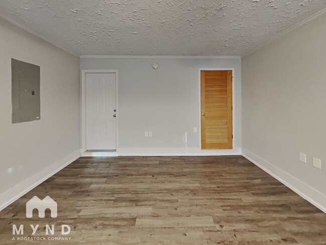 Building Photo - 1288 N Hampton Dr