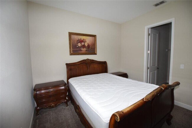 Building Photo - 132 Amanthus Ct