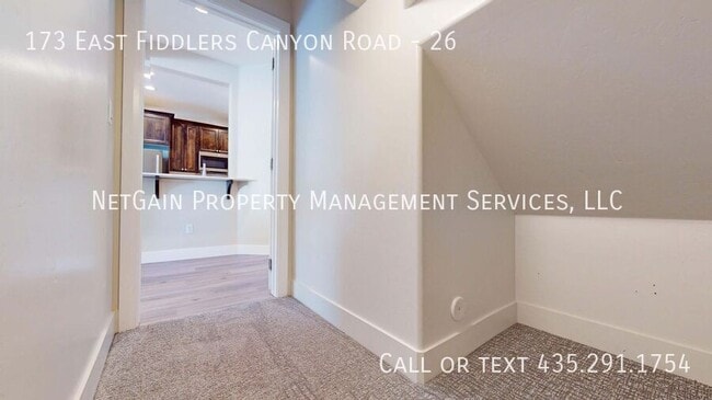 Building Photo - 173 E Fiddlers Canyon Rd