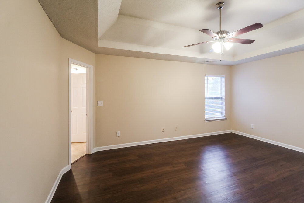 Building Photo - 4182 Arabian Way SW