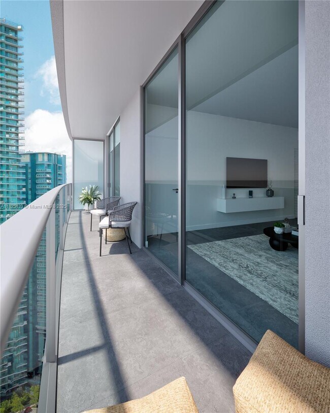Building Photo - 1100S S Miami Ave