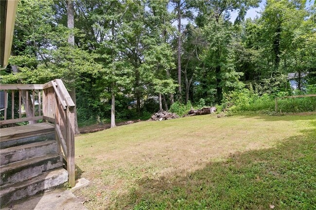 Building Photo - 2343 Carver Dr NW