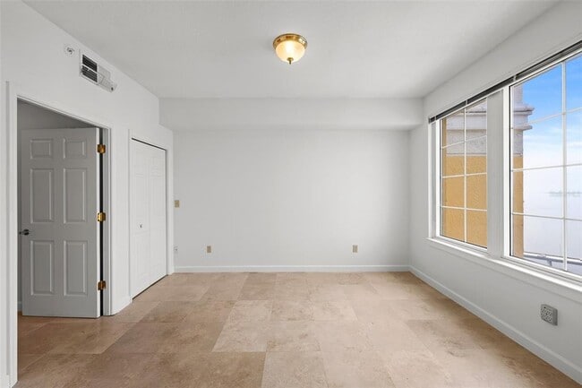 Building Photo - 345 Bayshore Blvd