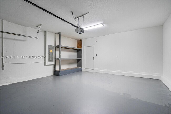 Building Photo - 16350 SW 50th Terrace