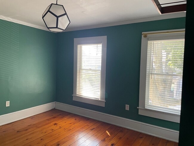 Building Photo - 946 Hunter Ave