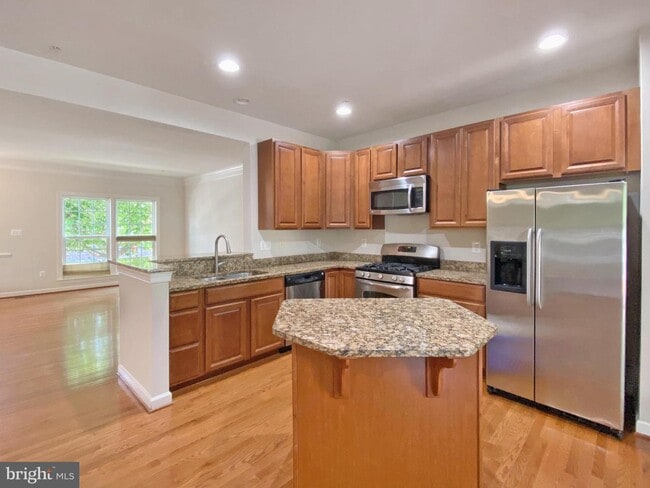 Building Photo - 9706 Braidwood Ter