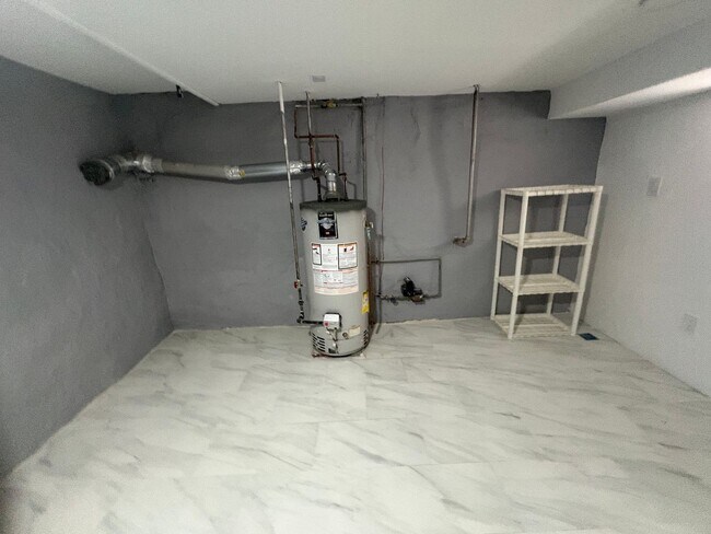 Building Photo - 1806 Hoffnagle St