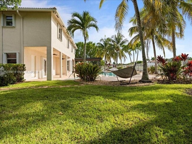 Building Photo - 926 Marina Dr