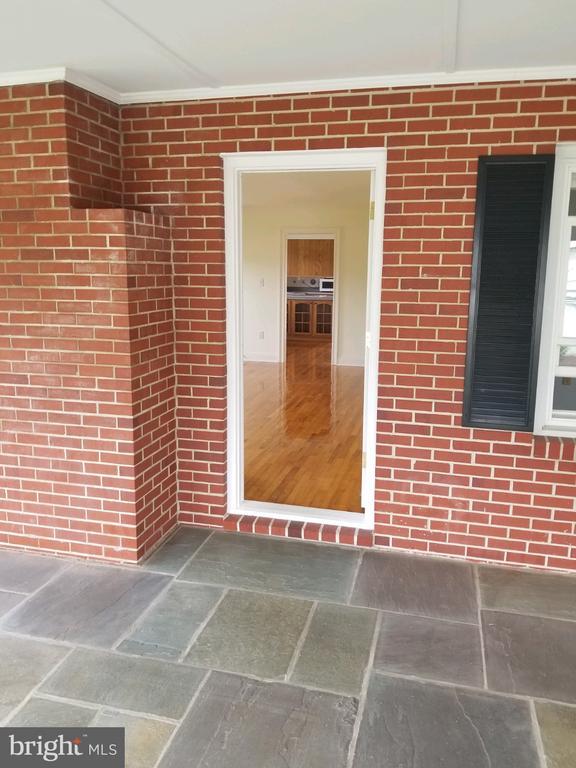 Building Photo - 219 E Chew Ave