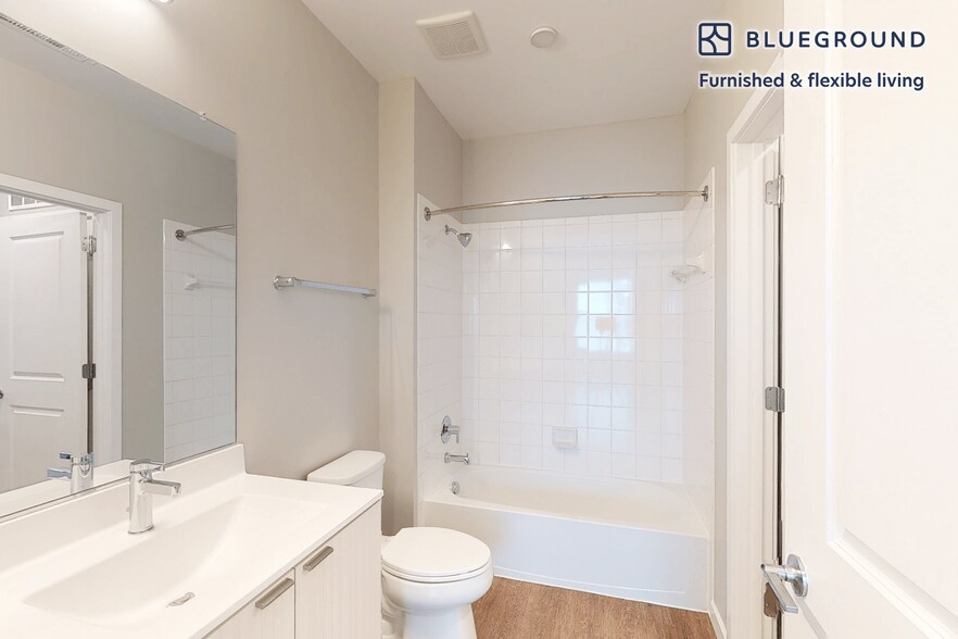 Building Photo - 12503 Ardennes Ave