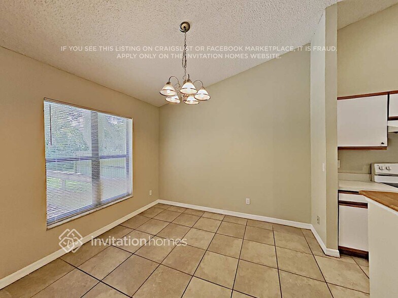 Building Photo - 4040 Waterview Loop