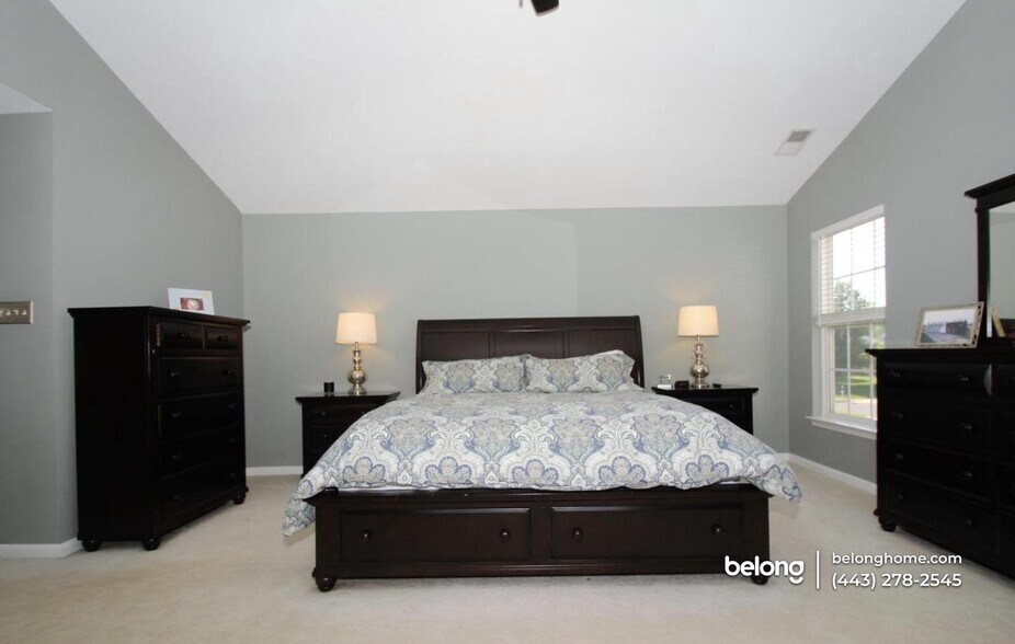 Building Photo - 5411 Chillingham Pl