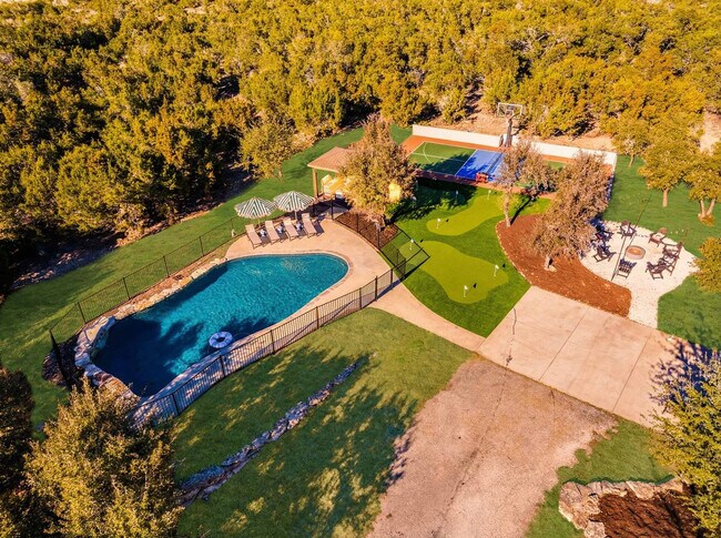 Building Photo - 13420 Trail Driver St