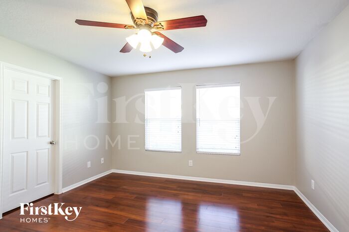 Building Photo - 7819 Adonis Ave