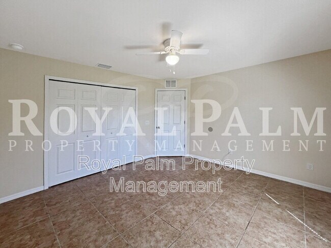 Building Photo - 111 SE 2nd Ave