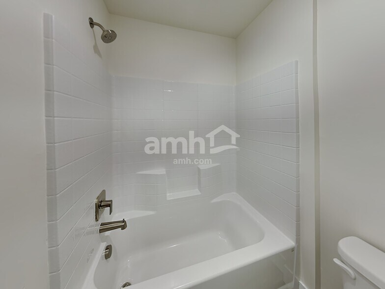 Building Photo - 9444 Wabash St