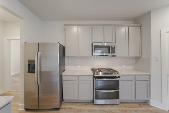 Building Photo - 10614 Whitejacket