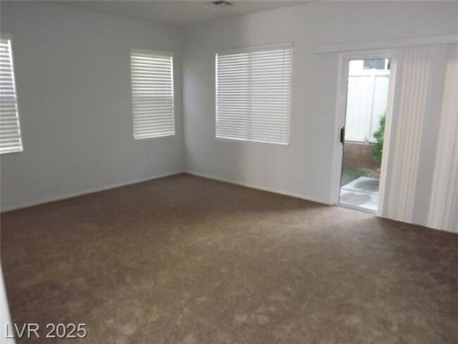 Building Photo - WONDERFUL 3 BEDROOM HOME AT END OF CUL-DE-...