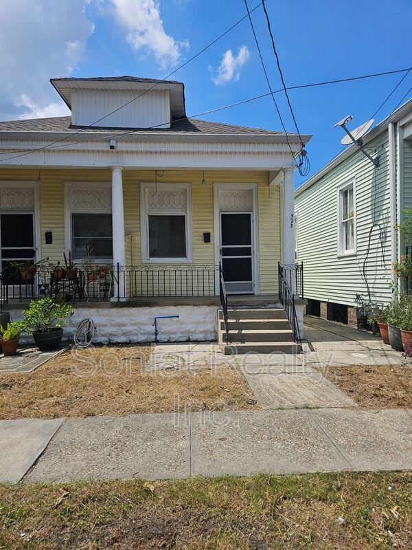 Building Photo - 529 S Scott St