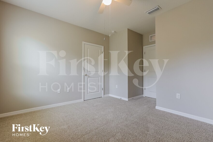 Building Photo - 12411 Pagoda Pl