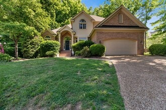 Building Photo - 5 Wildwood Ln