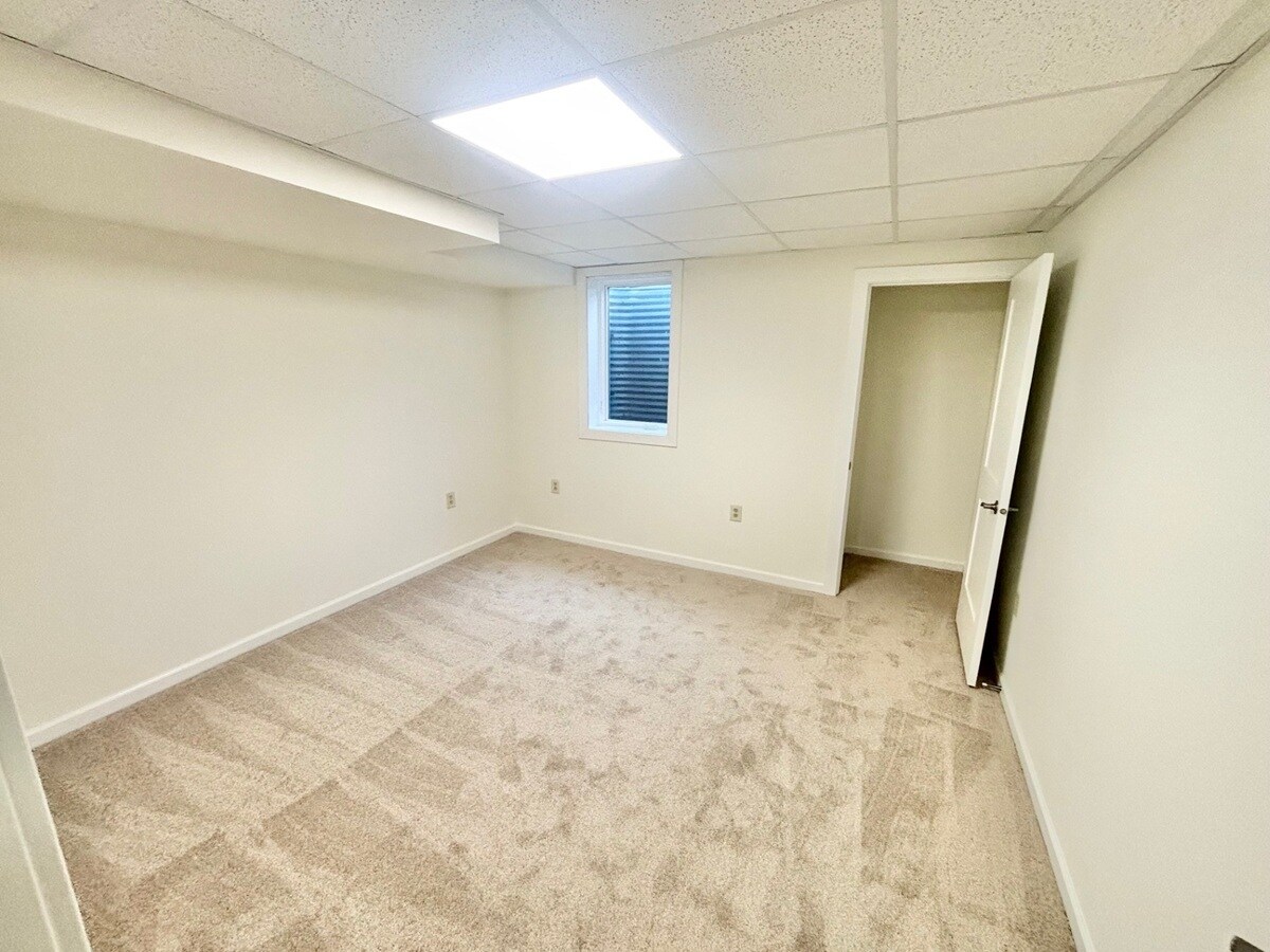 Building Photo - 8701 W 35th St