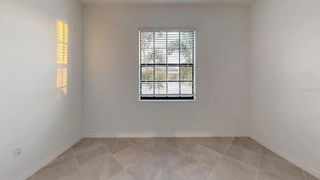 Building Photo - 2017 Gardenia Ave