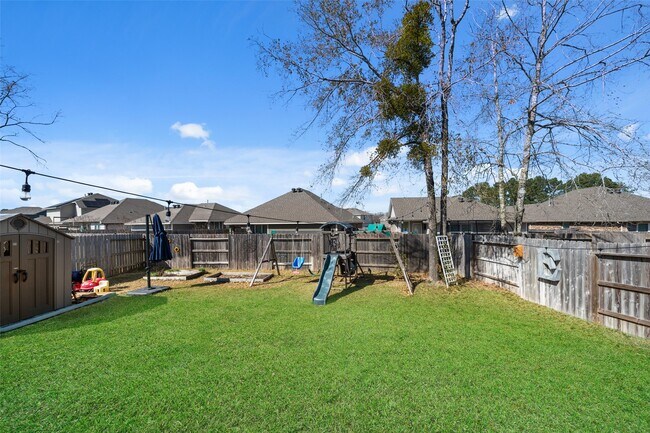 Building Photo - 11947 Sunshine Park Dr N