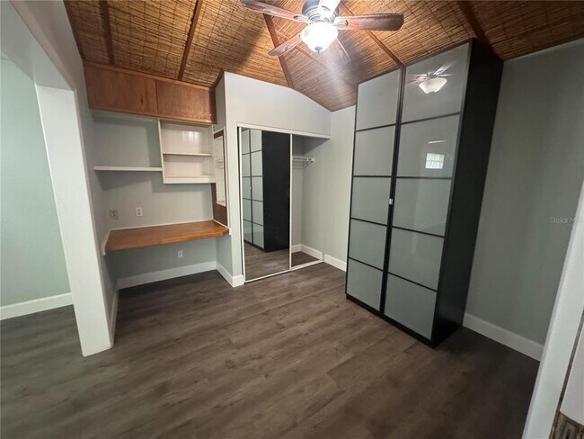 Building Photo - 10941 Mill Pond Way