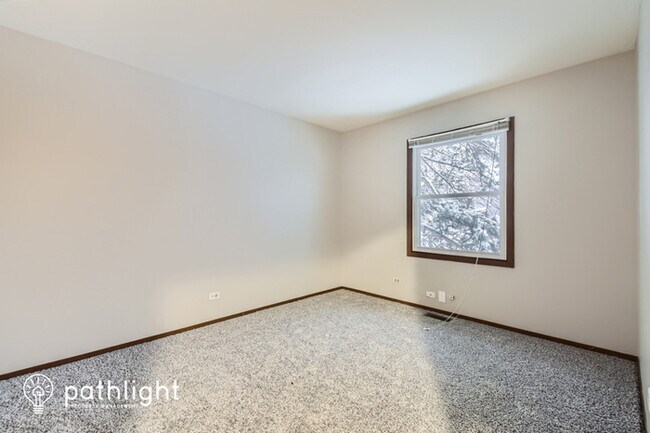 Building Photo - 1510 Farrington Court