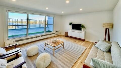 Building Photo - 122 Bodman Pl