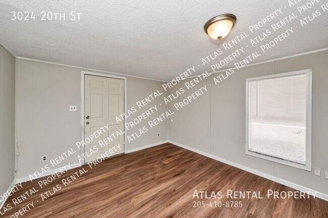 Building Photo - 3024 20th St