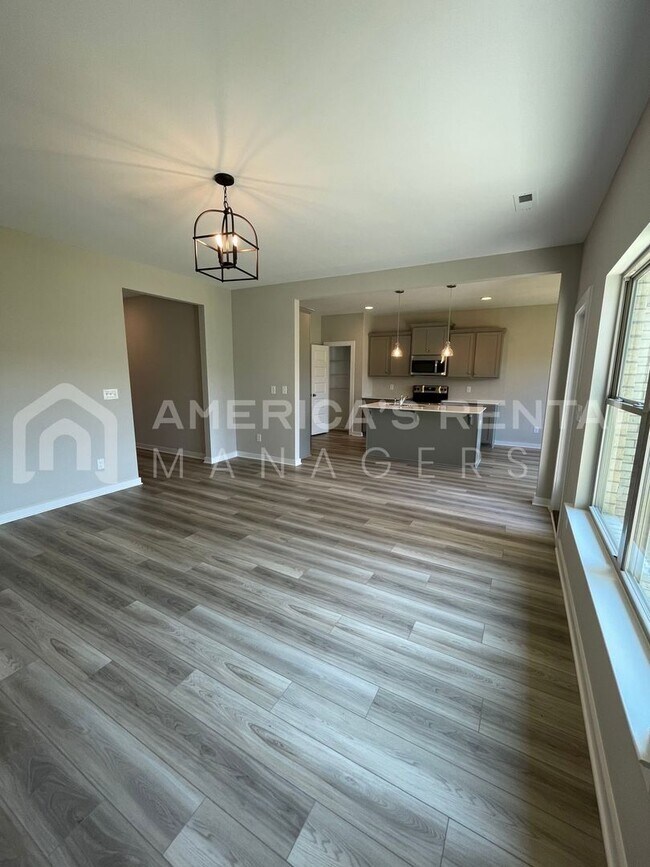 Building Photo - Home for Rent in Meridianville, AL!!! Avai...