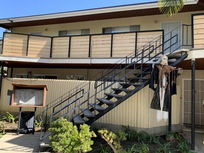 Building Photo - 13834 Christine Dr