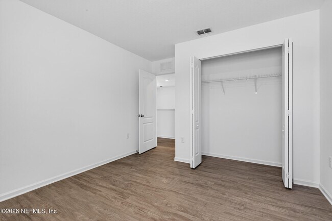 Building Photo - 2283 Shady Breeze Ln