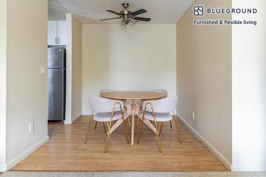 Building Photo - 117 Rock Harbor Ln