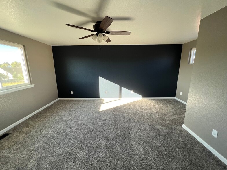 Master bedroom - 7153 Arrowroot Ave