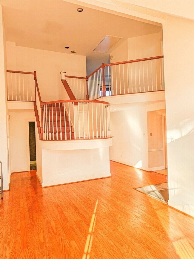 Building Photo - 3446 Mimosa Way