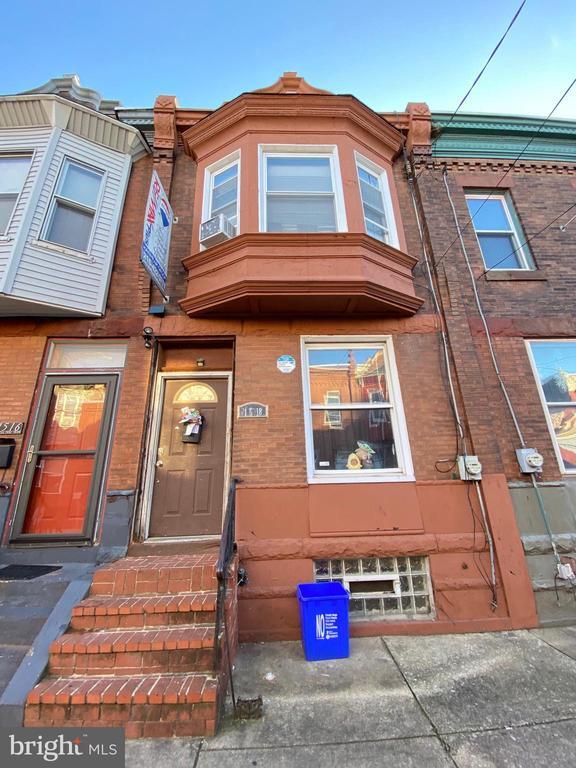 Building Photo - 1518 Page St