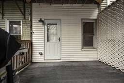 Building Photo - 114 Trenton St