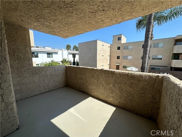 Building Photo - 2386 E Del Mar Blvd
