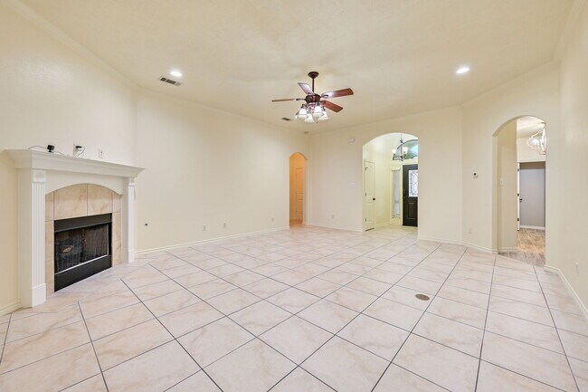Building Photo - 4232 Rocky Rhodes Dr