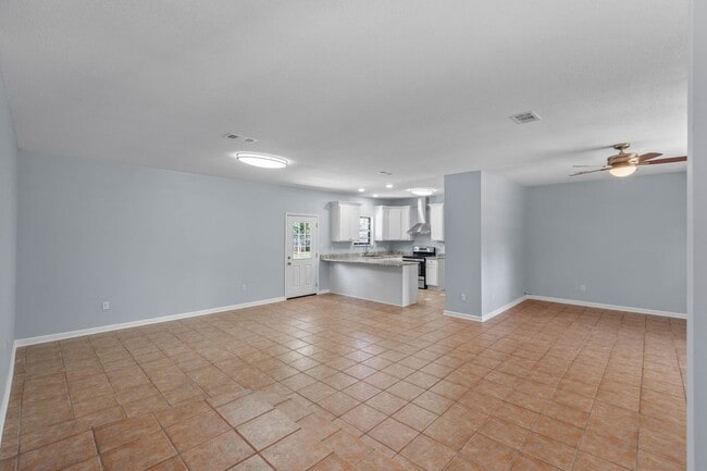 Building Photo - 7468 Brightwood St