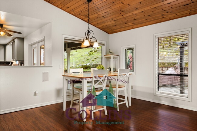 Building Photo - Quality Lake Wildwood home