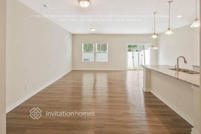 Building Photo - 3011 Ayana Dr