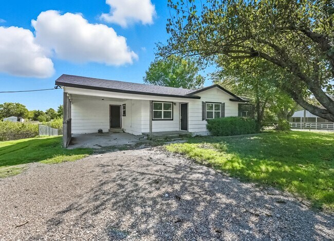 Building Photo - 1166 N Texas 78 Business