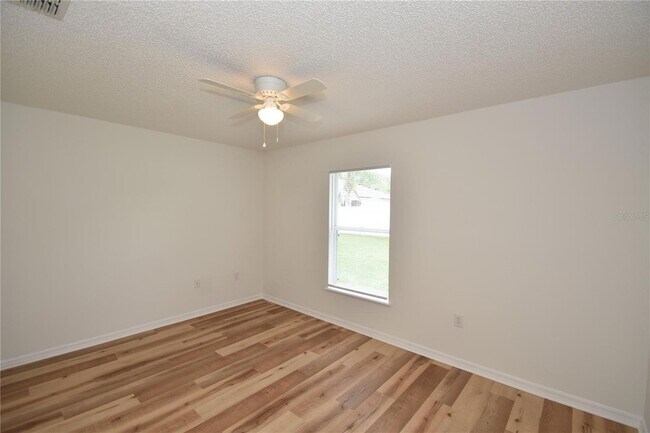 Building Photo - 14 Ryley Ln