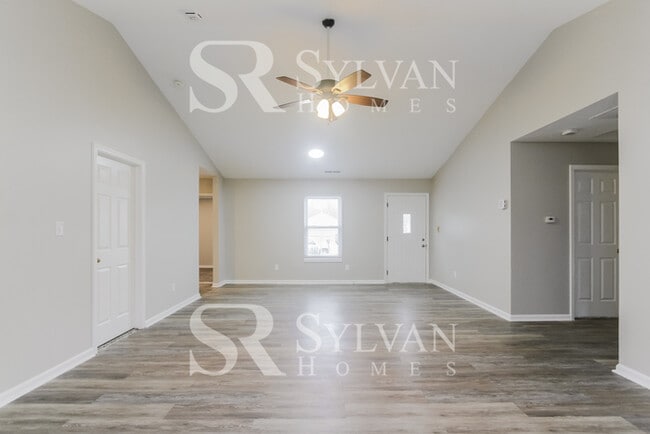 Building Photo - Unwind and Explore in Indianapolis'