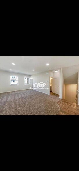 Building Photo - 9593 Olive Ln N