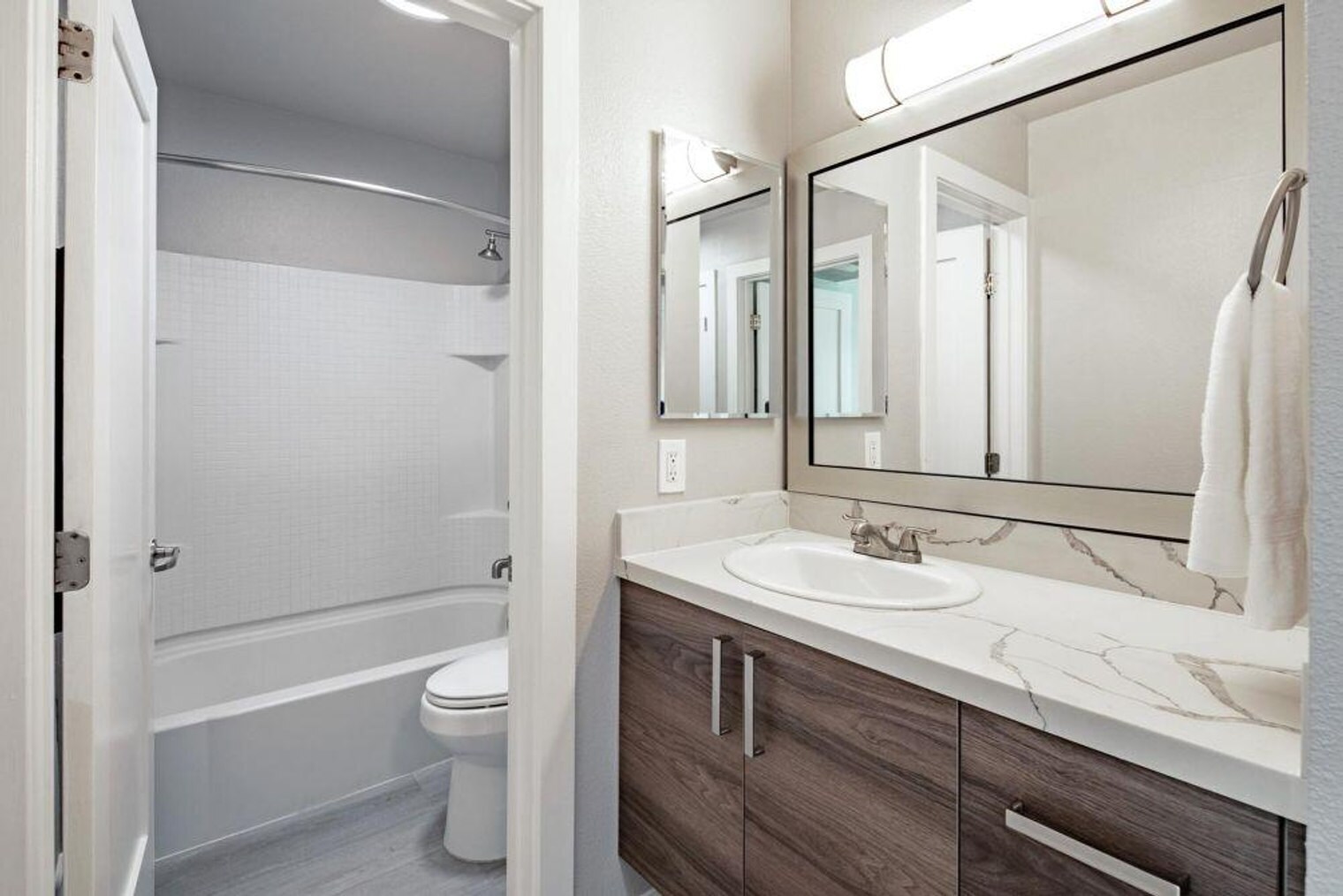 Building Photo - 3055 La Selva St